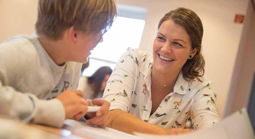 De Favoriete docent van: De Uilenhof is bijzonder voor mij, omdat het een kleinschalige school is, waardoor ik snel leerlingen ken en andersom natuurlijk ook.