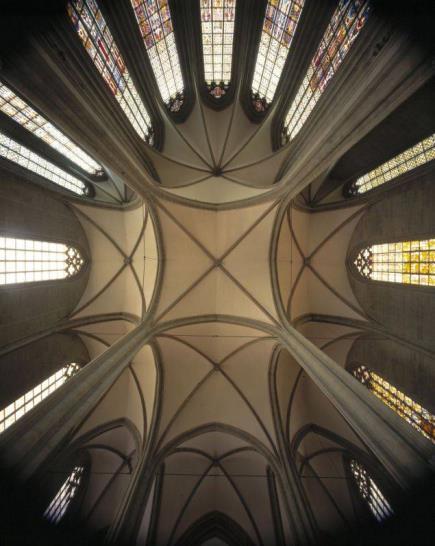 nam de taak als architect van de bouw van de Vituskathedraal in Praag over van Matthias van Arras en voerde nieuwe inventies door zoals een golvend ritme in het triforium van het koor en de