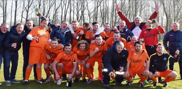 2015-2016 Kampioen reeks drie Dakwerken Cordier/Stene Clubverantwoordelijken : Poppe Marc, Pierre Peggy, Pieters Bart, Thieren Charles, Vandenbroecke