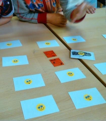 Zorgwerking in de lagere school kan zijn extra ondersteuning voor wiskunde en Nederlands (spelling, technisch lezen, begrijpend lezen, ): individueel, in kleine groepjes of