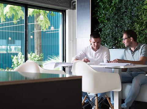 Eindcriteria: Te behalen punt(en) worden toegekend als onderbouwd wordt aangetoond dat: Binnen het gebouw een goede geluidisolatie en geluidwering worden aangebracht, waardoor binnen alle