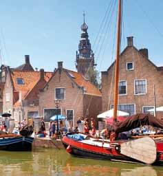 MEI Toerisme in de regio rond Amsterdam is miljarden industrie Het bedrag dat internationale toeristen van 2010 tot en met 2012 in de regio rond