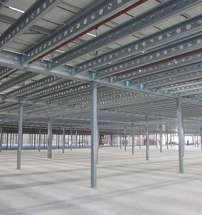 OVER VOORTMAN INTRODUCTIE INTRODUCTIE 5 VOORTMAN STEEL CONSTRUCTION Voortman Steel Construction ontwerpt, produceert en levert kwalitatief hoogwaardige projecten in staal voor de industriebouw,