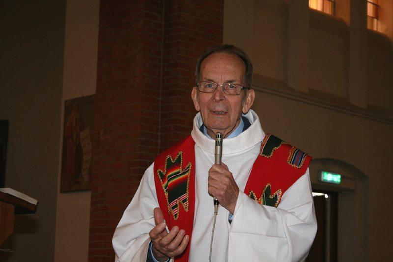 Emotioneel afscheid father Bart en Misa Criolla Vanmiddag (zondag) liepen de emoties hoog op bij het einde van de Misa Criolla in de Onze Lieve Vrouwekerk in Vlissingen.