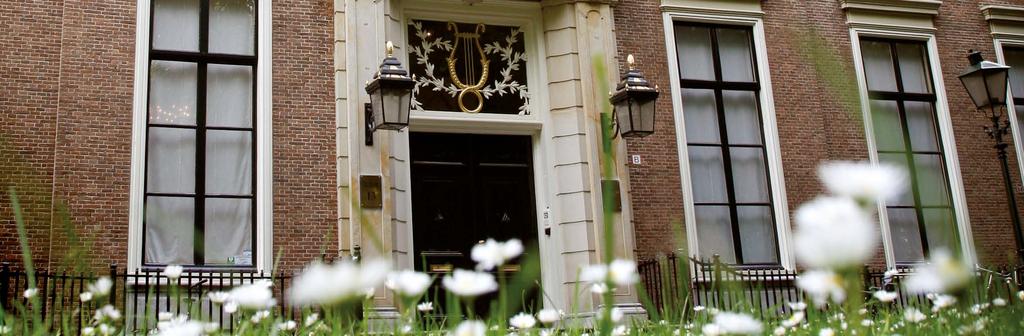 Den Haag Koning Willem II kocht het pand Lange Voorhout 13 in 1842 voor prinses Sophie, zijn dochter die in Duitsland woonde.