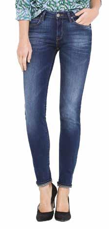 NIGHT SKY BLACK RINSE SCARLETT skinny fit - regular waist - ankle length L526 JEANS SCARLETT De perfecte skinny jeans met 5 zakken, getailleerd, aansluitend van dij tot enkel en achteraan een snit