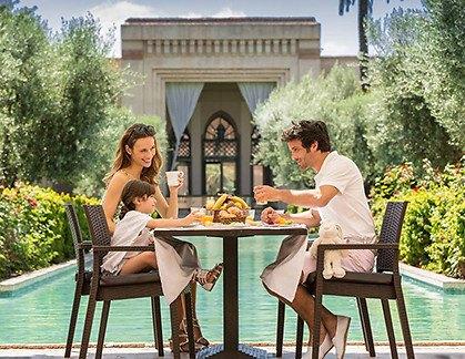 In de vele lounges in Marokkaanse stijl is de vakantiesfeer ongedwongen gezellig. Speciaal voor golfers is er de mogelijkheid van een late lunch.