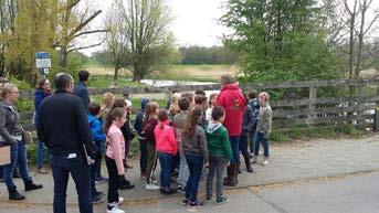 00 uur met een ontbijtje op school (wordt verzorgd) waarna we naar de voetbalvelden gaan om in teams allerlei spellen te doen onder begeleiding van leerlingen van het Bonaventura College.