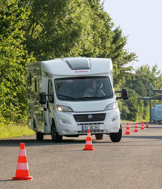 Roll-over Mitigation Vermindert de slingerbeweging en verbetert de stabiliteit ook in bochten.