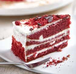 thee. Red Velvet Cake Een overheerlijke taart met rode cakebodem gevuld