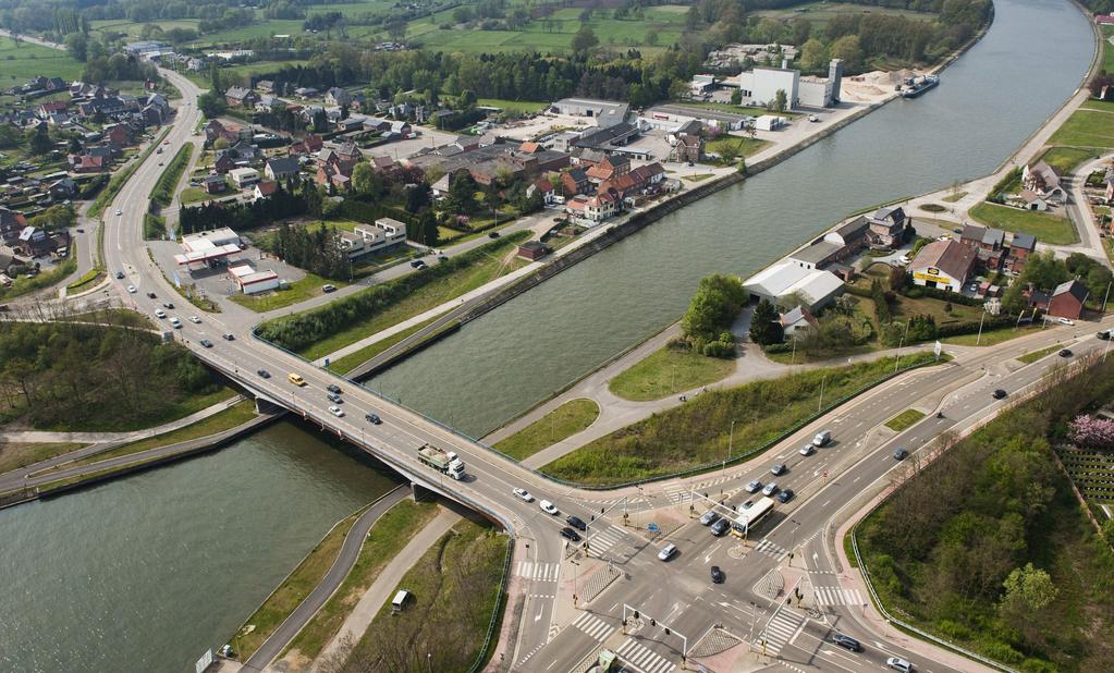 BRUG BERINGEN Heraanleg egenis Onterp in naue samenerking met AWV en de stad Beringen Verhoogde veiligheid voor fietsers -- Verknoping met het jaagpad -- Fietstunnel Lummenseeg