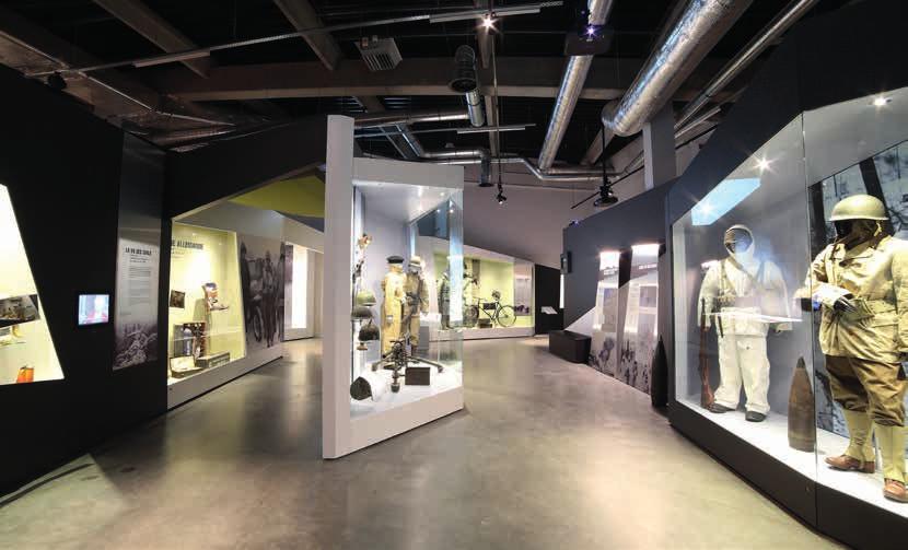 PRESENTATIE VAN HET MUSEUM Een nieuw herinneringscentrum gewijd aan de Tweede Wereldoorlog en de Slag om de Ardennen opende haar deuren op 22 maart 2014 op een boogscheut van de befaamde Mardasson