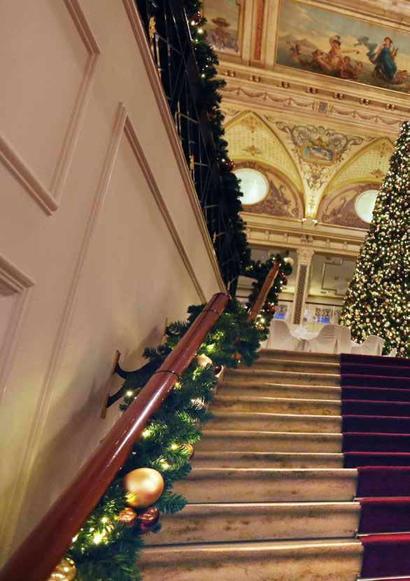 geniet MET DE FEESTDAGEN VAN DE LUXE IN GRAND HOTEL AMRÂTH KURHAUS In de decembermaand draait alles om gezelligheid en samenzijn en waar kunt u dan beter zijn dan in het sfeervolle Grand Hotel Amrâth