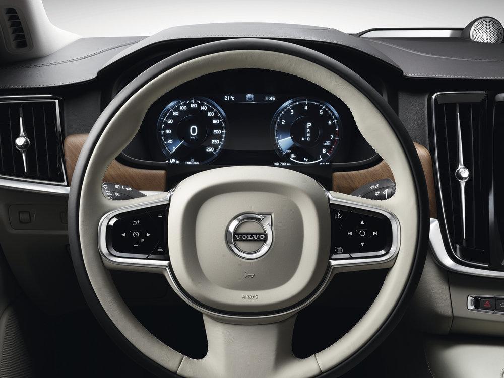 VOLVO S90 OPTIES Optiecode Netto catalogusprijs ( ) btw-bedrag ( ) Consumentenprijs incl.