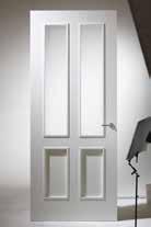 Standaard witlak deur in een stalen kozijn mét bovenlicht Spelen met licht Wat is er nu mooier dan te spelen met licht in