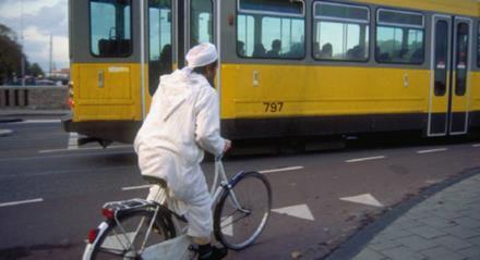 Aantal verplaatsingen per persoon per dag Niet-westerse migratie achtergrond fietsen weinig en aandeel in bevolking neemt toe 0,9 0,8