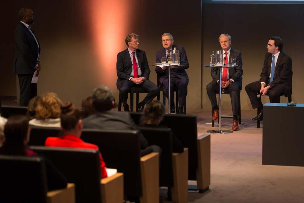 Het panel Wat is het belang van de corporate foundations? Waarom start je als bedrijf een foundation? Welke dilemma s kwam je tegen? Wat heb je de afgelopen 10 jaar geleerd?