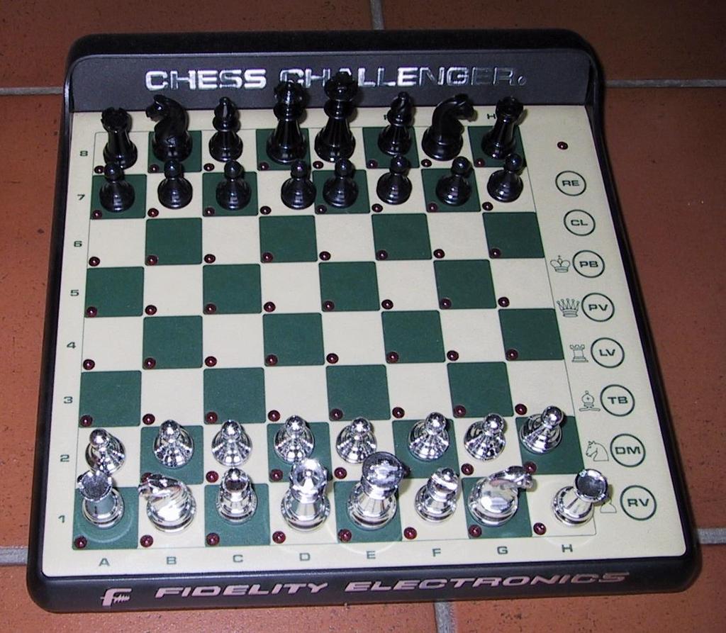 Uit de handleiding over het instellen van het speelsterkteniveau De Challenger 9 heeft negen speelsterkteniveaus.
