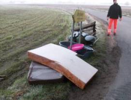 containerpark opgehaald. Beide ophalingen werden uitgevoerd door een kraanwagen voorzien van een weegcel.