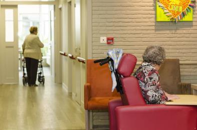 Onze instelling huisvest zowel valide als zwaar zorgbehoevende ouderen.