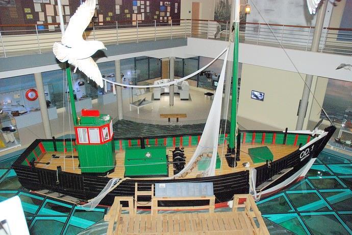 De vissersboot OD.1 Martha is hét topstuk van de museumcollectie, het pronkt dan ook in het midden van het museum.