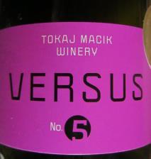 Een wijn van bijzonder hoog niveau van de plaatselijke rebula (robola) druif. http://www.movia.si 2.
