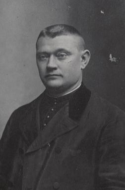 Priester Jean-Baptiste (Maes) (Sjoteles) een Priesterzoon. Geboren op 14 oktober 1872 te Stramproy en overleden op 31 maart 1941 te Sousse Tunesië Samengesteld: H.S. Heemkunde Stramproy, Groep: documenten en geschriften.