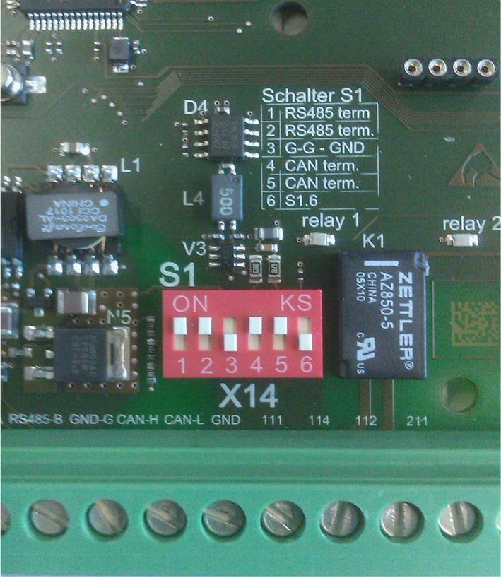 7 Bediening 7.1.2.3.4 Bepaling De afsluitweerstanden voor ModBus-RTU en de veldbuskoppeling zijn fabrieksmatig ingesteld. Als de meldmodule niet het eindapparaat is, afsluitweerstanden verwijderen.