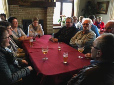 Na deze inwendige versterking vertrokken we terug met de oldtimers voor een bezoekje aan de tabakfabriek CTS te Ieper.