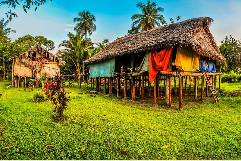 Je overnachtingen in traditionele guesthouses in de dorpjes langs de rivier zijn eenvoudig. Je zal met meerdere reisgenoten op een kamer slapen en een badkamer delen.