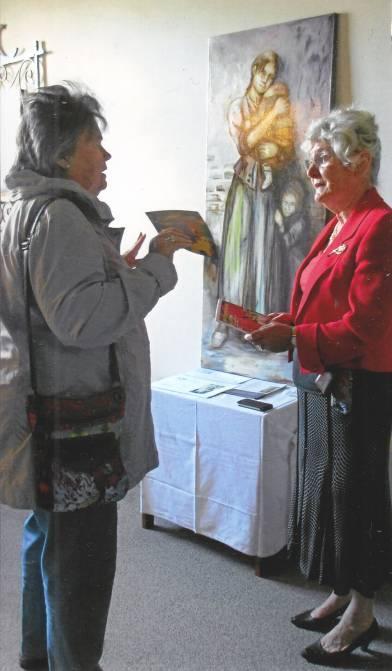 nl Met vriendelijke groet, Suzanne Verhaegh-Seuren Grubbenvorsterweg 44 5973 NB Lottum Bisschop Schraven op kunstmanifestatie in Roosendaal In het weekeinde van 1 en 2 oktober vond in de O.L.V van Altijddurende Bijstandkerk in Roosendaal een kunstmanifestatie plaats onder de noemer: Kunsten onder 1 dak.