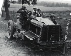 LA JAMAIS CONTENTE De beroemdste wagen van Camille Jenatzy is genaamd La