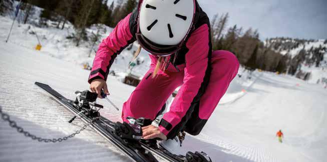 Lengte De lengte van een ski is sterk afhankelijk van het skitype. Hoe meer een ski geschikt is voor diepsneeuw, hoe langer hij zal zijn.