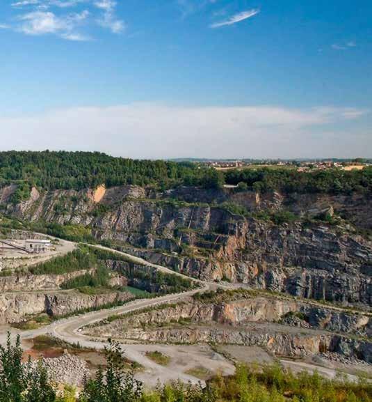 De Sagrex-groeve in Quenast is de enige porfiergroeve van de HeidelbergCement Group. De kwaliteit van de rotsen is bijzonder goed en de groeve heeft enorme mineralenreserves.
