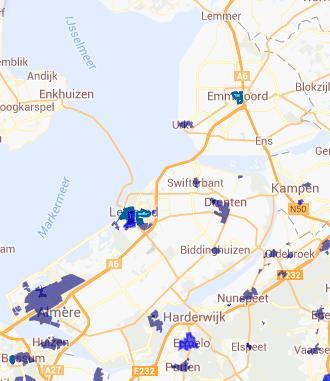 Figuur 1. Glasvezelnetwerk Reggefiber. Helderblauw (in Lelystad en Emmeloord) zijn op korte termijn te realiseren projecten, mat blauw zijn al op glasvezel aangesloten projecten.