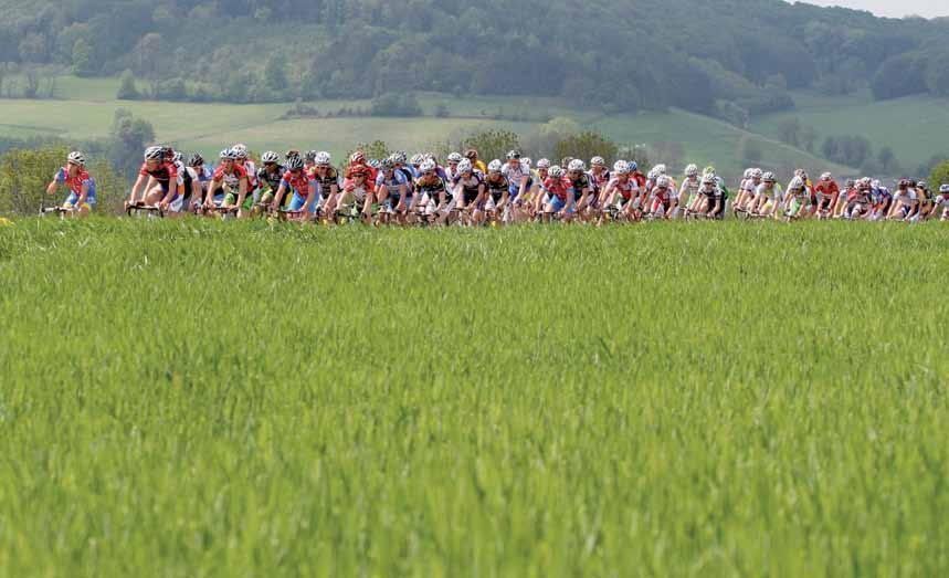 v.a. 128 per persoon EIFEL CYCLING CLASSIC Dé afsluiting van het wegseizoen voor de sportieve fietser!