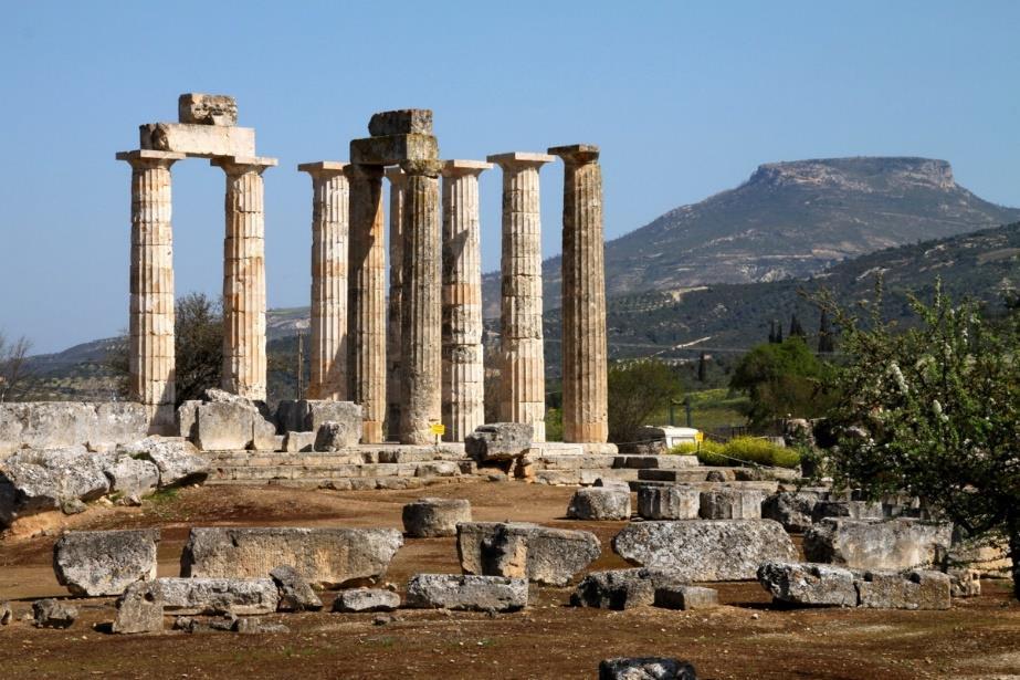 Net zoals de Olympische spelen werden de Nemeïsche spelen ook ter ere van Zeus gehouden.