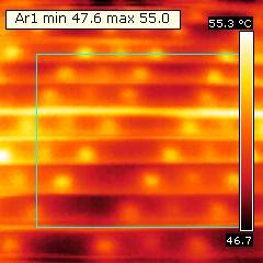 Temperatuurmetingen lamp Het warmste punt op de buis, gemeten op een stuk schilderstape.