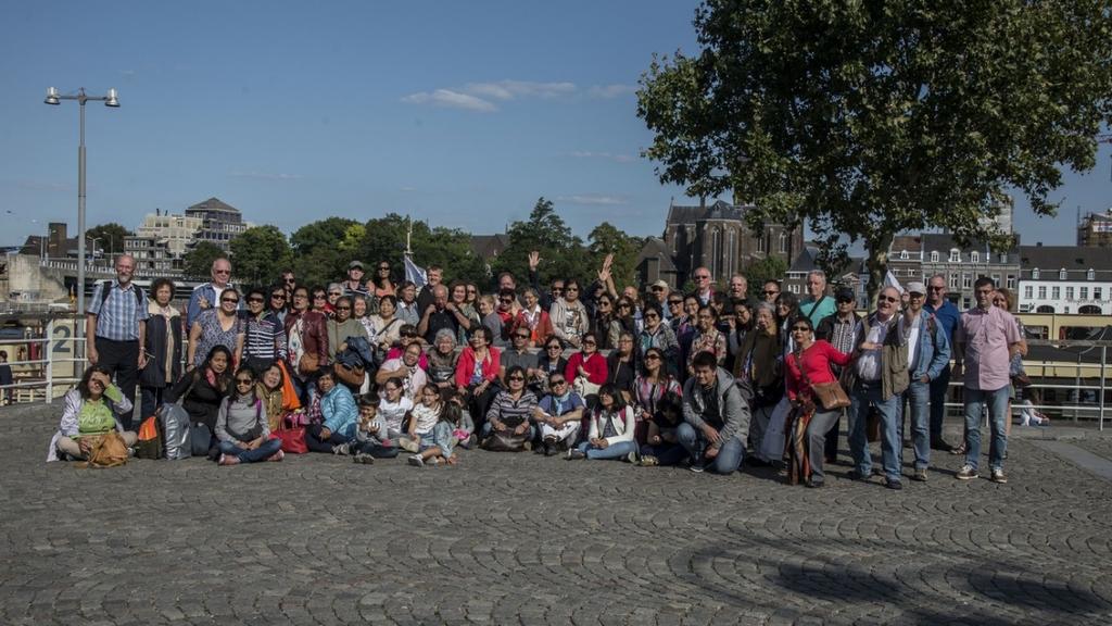 EEN DAGJE UIT VAN REGIO RD/DD NAAR MAASTRICHT/ DARMAWISATA REGIO RD/DD KE KOTA MAASTRICHT Het was zaterdag 1 september, een mooie zonnige dag.