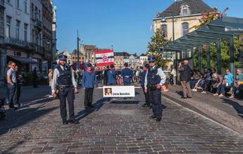 Medewerkers en middelen Medewerkers er traden 3 personeelsleden uit dienst er traden 3 personeelsleden in dienst 1 collega maakte een interne verschuiving van interventie naar recherche de gemiddelde