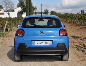 Citroën belooft comfort met de C3 en komt die belofte ook na.