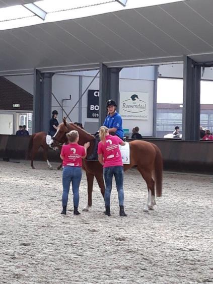 6. EFFE SNEL Hallo allemaal en welkom bij EffE SNEL!! Hard en heel veel getraind voor de SPECIAL OLYMPICS, dit jaar op 8, 9 en 10 juni in de Achterhoek.