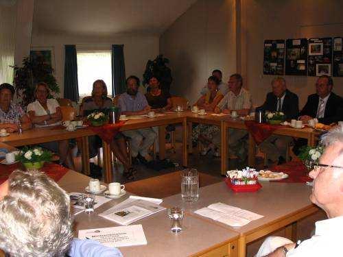 Op 14 mei is er een samenwerkingsovereenkomst getekend tussen stichting Lunetzorg en stichting ZZG. Tijdens de bijeenkomst is een presentatie van het project autisme in Iaşi gegeven.