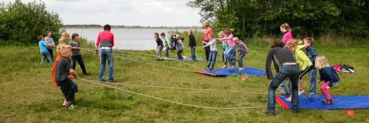 30 uur: aanwezig op school - 08:45 uur: vertrek van school - 09:30 uur: ontvangst op recreatieterrein en uitleg over Het verloop van de dag.