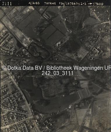 Figuur 2: Dotka Data BV Luchtfoto Naarden 07-april-1945 MORA s In de periode 1944-1970 zijn diverse diensten bezig geweest met het ruimen van munitie.