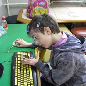 8.2 Projectverslagen Buitenland 8.2.1 Bosnië Het onderwijssysteem voor visueel beperkte kinderen in Bosnië is verouderd.