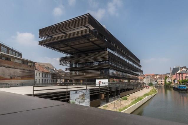 Schelde omvat onder meer de nieuwe stadsbibliotheek, labo s en kantoren van de Universiteit Gent en