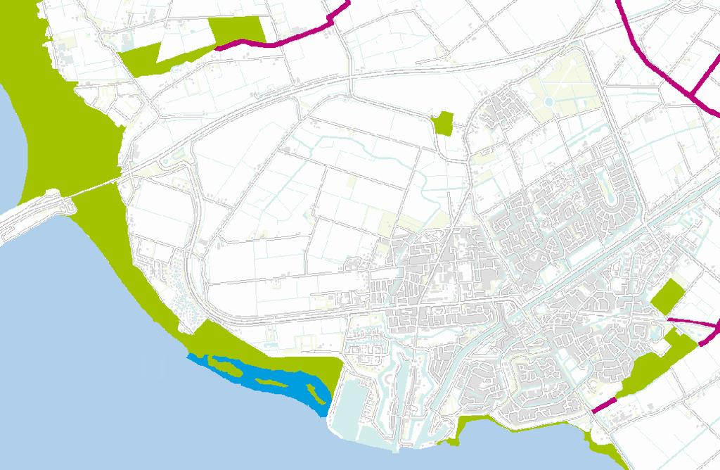 Figuur 3. Ligging van het plangebied (rood) ten opzichte van het NNN, bron: Provincie Zuid-Holland, 2016