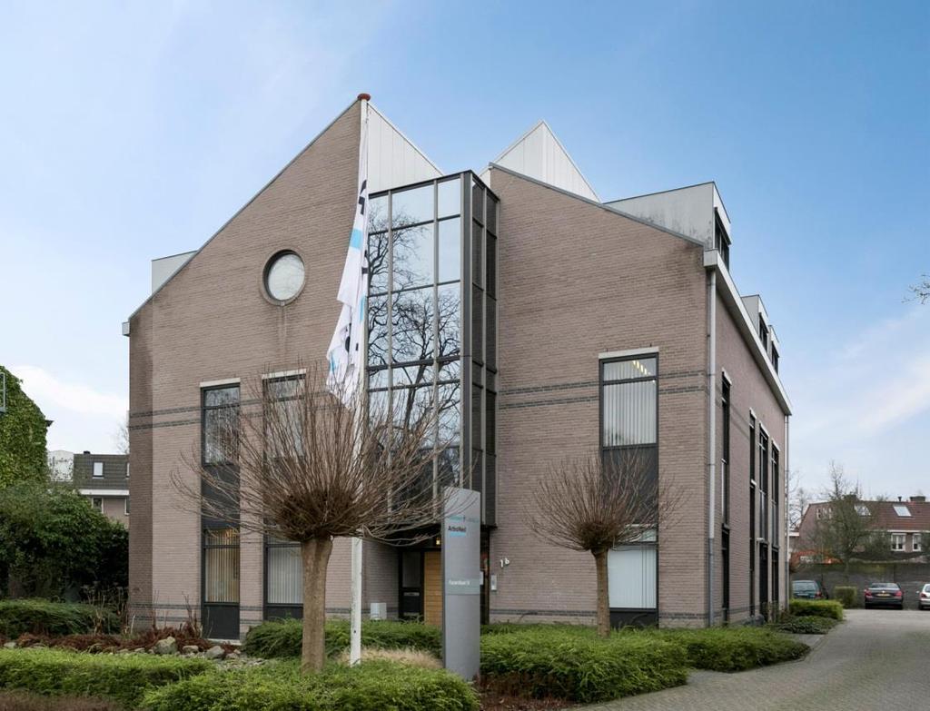 Omschrijving object Algemeen Op een uitstekend gelegen locatie in het Villapark van Eindhoven is een vrijstaand kantoorgebouw voor de verkoop beschikbaar.