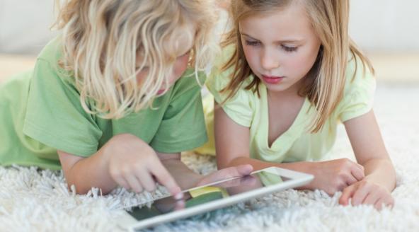 Zorg en technologie: elogopedie DigiTaal: Toepassing games en tablet in taaltherapie kinderen met